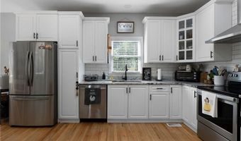41 Golden Eagle Dr, Adairsville, GA 30103