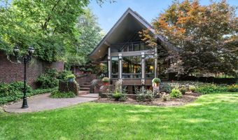 2705 Ridgetop Rd, Ames, IA 50014