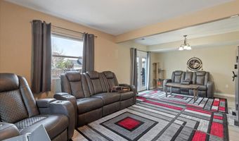 915 PENNSYLVANIA Ave, Cheyenne, WY 82001