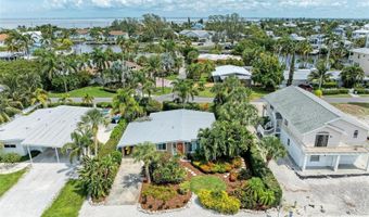 136 CRESCENT Dr, Anna Maria, FL 34216