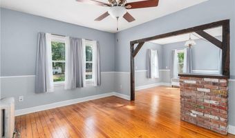 509 School St, North Kingstown, RI 02852