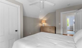 11 Ann St, Newport, RI 02840