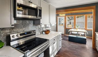 223 Michigan Ave, Alton, IL 62002