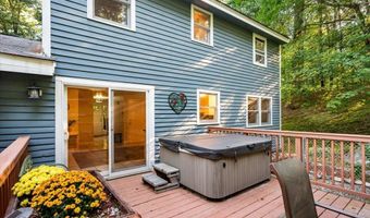 5 Hickory Hill Dr, Londonderry, NH 03053