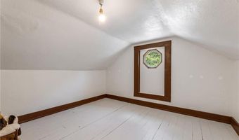 304 S 2nd St, Alma, WI 54610