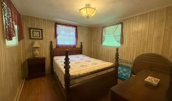 220 Presley Dr, Abbeville, AL 36310