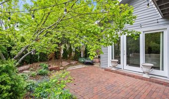 7126 Cedarwood Cir, Boulder, CO 80301