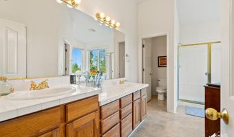 10100 Zermatt Cir, Anchorage, AK 99507