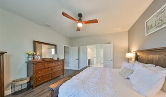 7023 OLD BENTON Dr, Apollo Beach, FL 33572