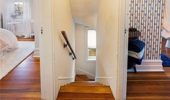 63 Longfellow Rd, Jamestown, RI 02835