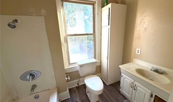 902 Royal St, Alton, IL 62002
