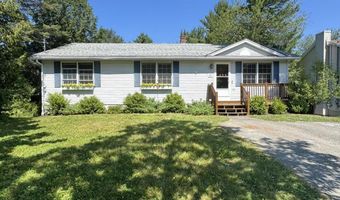 99 Yankee Ave, Bangor, ME 04401