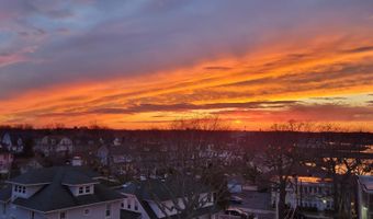510 Deal Lake Dr 6B, Asbury Park, NJ 07712