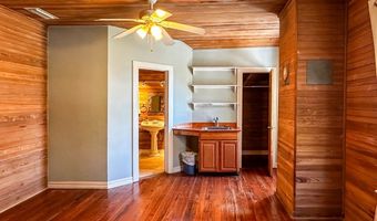78 12th St, Apalachicola, FL 32320
