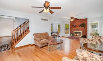 32 Bittersweet Dr, Alexandria, KY 41001