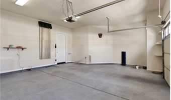 19269 Galloping Hill Rd, Apple Valley, CA 92308