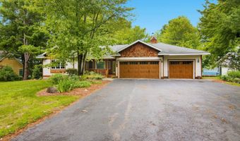 9506 Lakeside Dr, Alden, MI 49612