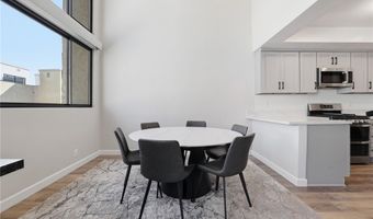 5310 Zelzah Ave 302, Encino, CA 91316