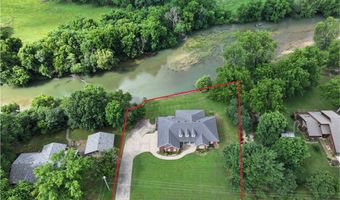 136 Riverview Dr, Anderson, MO 64831