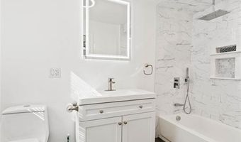 4 Orford St, North Providence, RI 02904