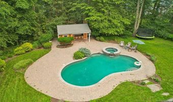 26 Bradrick Ln, Allendale, NJ 07401