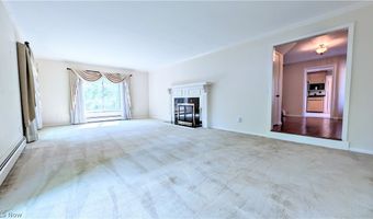 6409 Old Wood Rd, Ashtabula, OH 44004