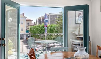 93 MILL St B, Newport, RI 02840