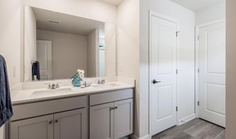 34 Phoebe Dr, Barnegat, NJ 08005