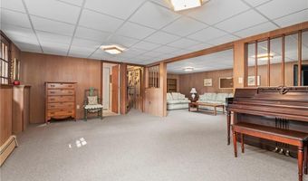 26 Monica Dr, Cumberland, RI 02864
