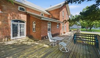 922 3rd Ave, Ackley, IA 50601