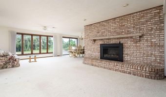 7290 Wingeier Ave SE, Alto, MI 49302