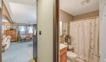 106 Burnshaw Ln, Albrightsville, PA 18210