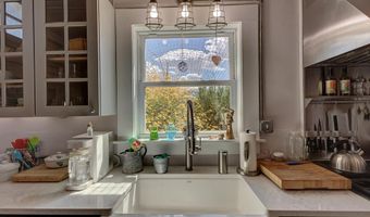 59 Wagon Rd, Alpine, TX 79830