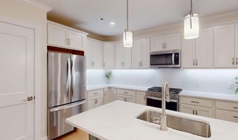 1 Longview Dr 103, Atkinson, NH 03811