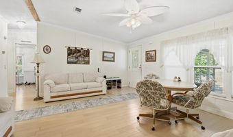 1349 27th Pl, Bell, FL 32619