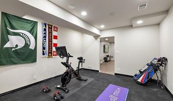 18918 Denali Cir, Northville, MI 48168