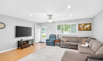 206 Shannon Dr, Anna, OH 45302