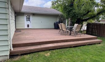 322 5th St E, Bottineau, ND 58318