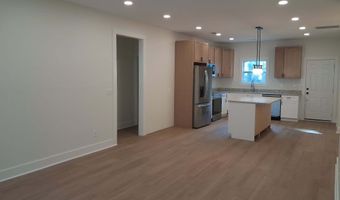 24 Sims St, Barnesville, GA 30204