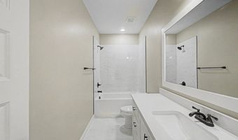 423 Indian Creek Cir, Adel, GA 31620