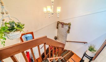 2203 Young St, Honolulu, HI 96826