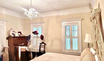 102 Jackson St, Albertville, AL 35950