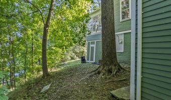 823 Washington St, Bath, ME 04530