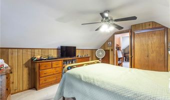 75 Crescent Ave, Cranston, RI 02910