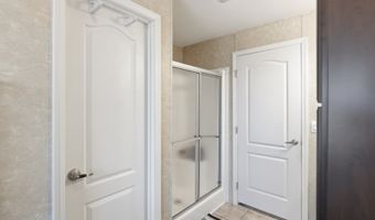 4506 10th St, Bell, FL 32619