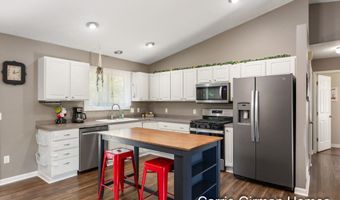 11011 Skyway Ln, Allendale, MI 49401