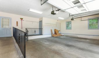 605 CRESTVIEW Rd, Anniston, AL 36207