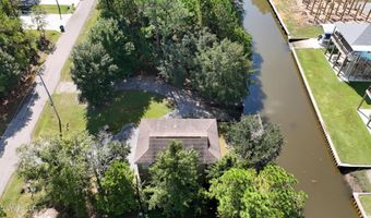 5037 Oklahoma St, Bay St. Louis, MS 39520