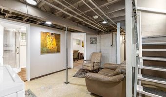 910 W Huron St, Ann Arbor, MI 48103