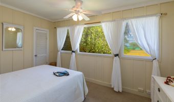 140 C N Kalaheo Ave, Kailua, HI 96734